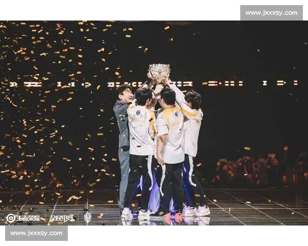 2014年GFL赛事精彩回顾与战队荣耀瞬间解析